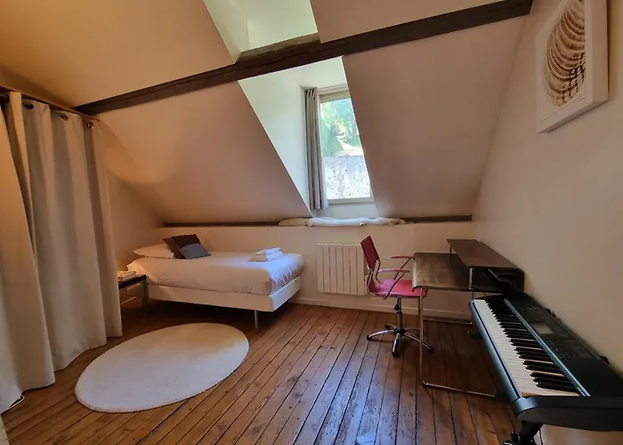 La Maison Du Puits With Wood-burning Stove Center 5p Nyaraló *